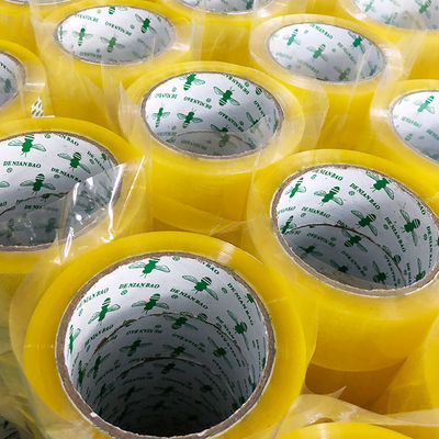 Công việc tăng cường băng bọc cứng để niêm phong vận chuyển gói hộp carton